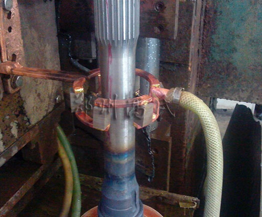 高頻淬火機(jī)對驅(qū)動(dòng)軸進(jìn)行淬火熱處理 高頻淬火機(jī)對驅(qū)動(dòng)軸進(jìn)行淬火熱處理