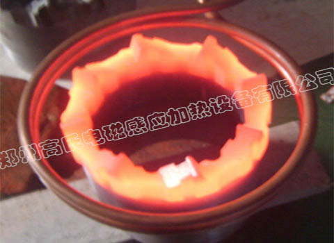 高頻淬火設(shè)備銀焊現(xiàn)場(chǎng)展示