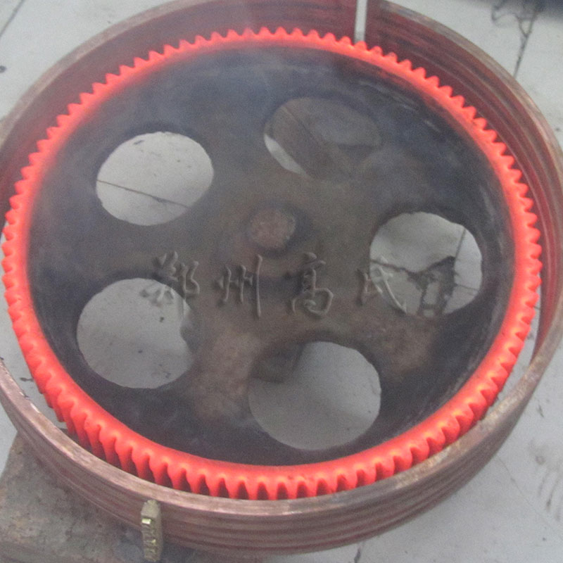 齒輪中頻感應(yīng)淬火機